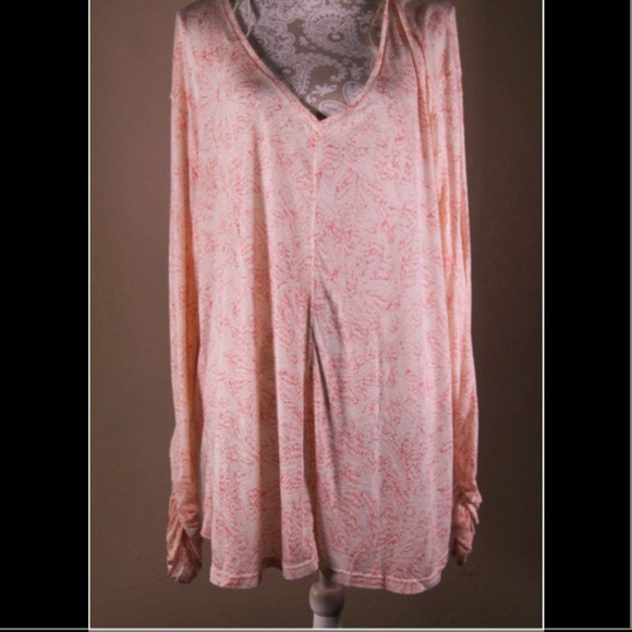 New free  people go low floral top - Picture 1 of 3